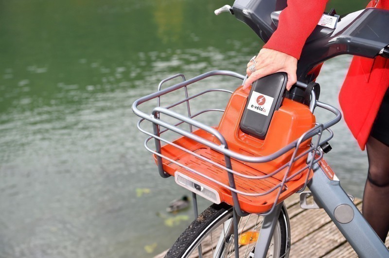 Batterie externe e-vélo'v perdue.