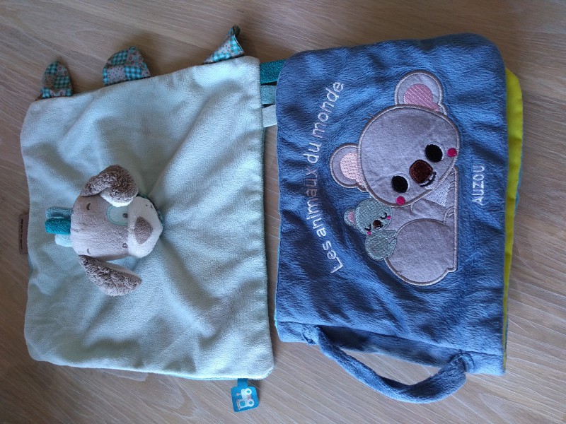 Doudou chien avec livre d eveil animaux