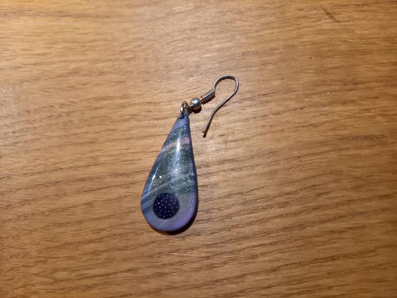Boucle d'oreilles au bord du lac de Port Sud