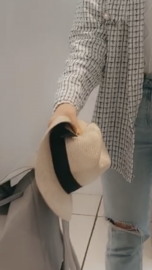Perdu chapeau dans l’avion air Caraïbes 544