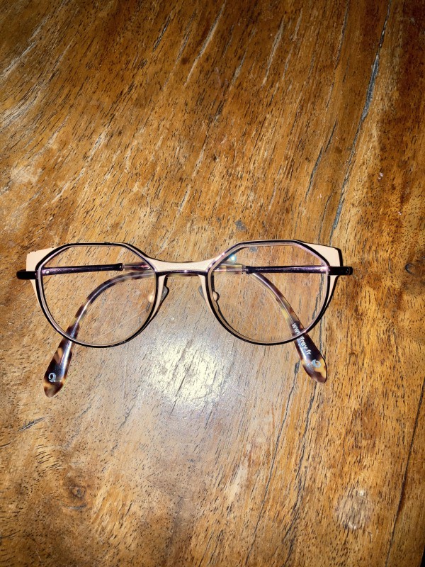 Paire de lunette de vue avec correction