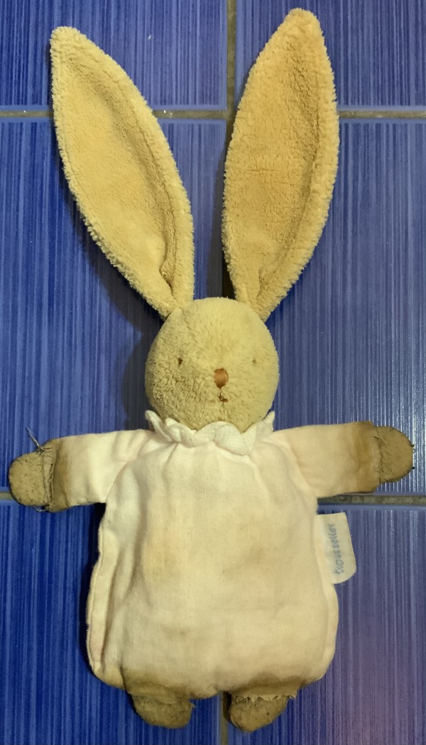 Doudou lapin collerette trousselier