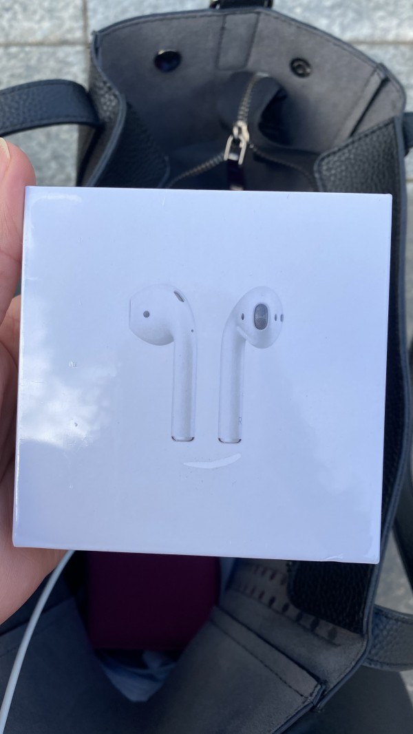 AirPods