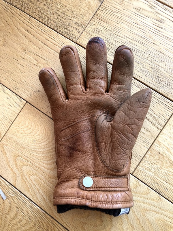 Perdu gant cuir marron Paris 11e, vers rue Keller
