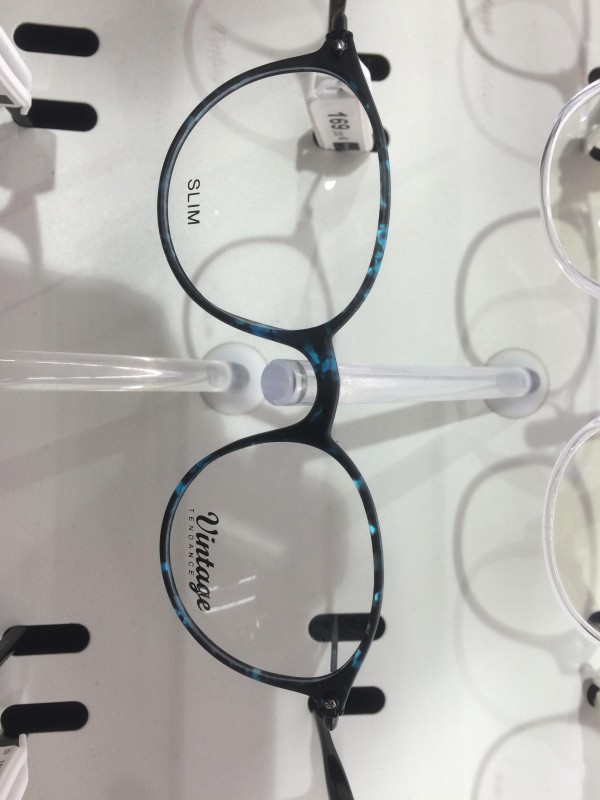 Lunettes de vue dans leur étui