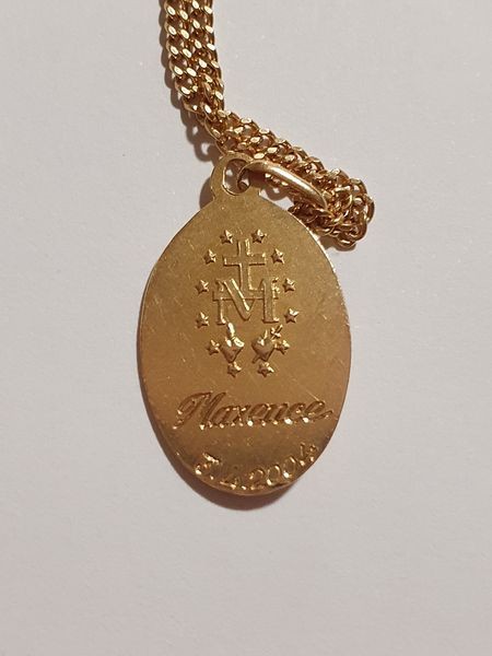 médaille miraculeuse de baptême trouvée à Lyon 4, Rue Henri Gorjus