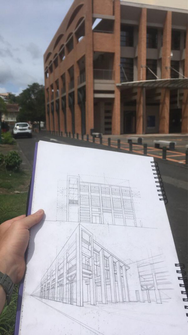 cachier de dessin violet