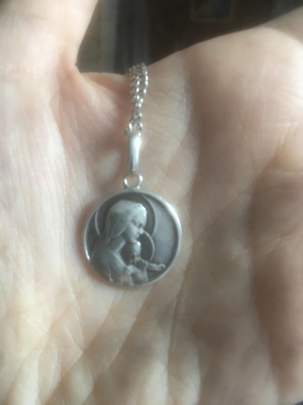 Médaille religieuse datée au verso