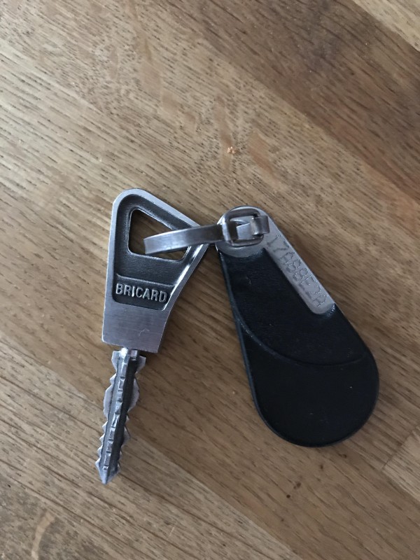 Trousseau de clé perdu à Paris 15 entre le 26 rue Desaix et le 7 rue du Commerce