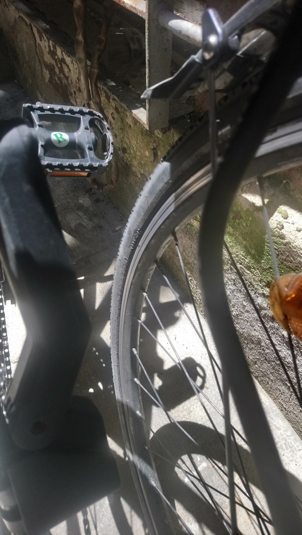 Vélo Arcade Escape Noir Femme