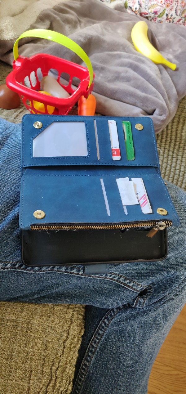 Perte d'un oneplus7T dans pochette noire avec CNI et 2 cartes bleues, entre montlegun et Carcassonne