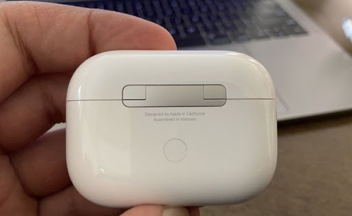 Boite AirPods retrouvé