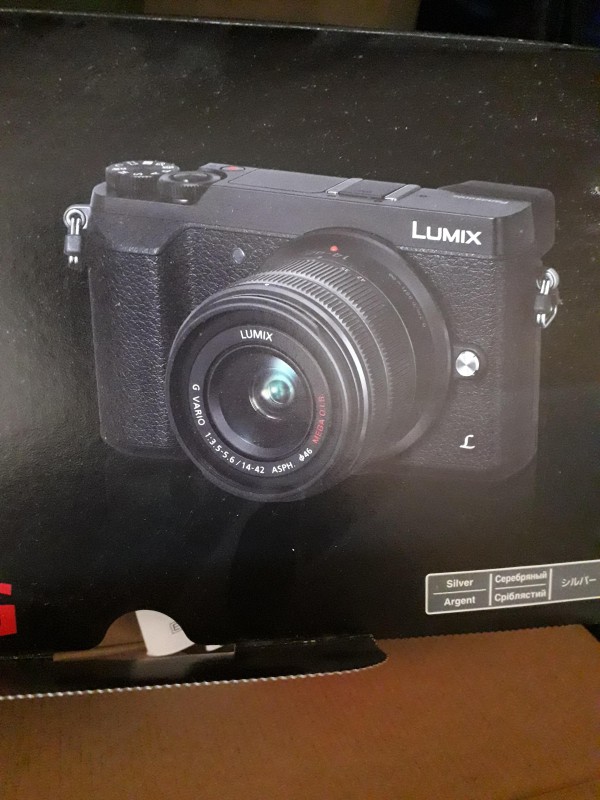 j ai perdu mon appareil photo de marque Lumix panasonic DMC-GX80N dans le train ter partatnt de toulouse vendredi ' juin à 14h46