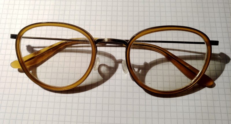 Perdu mes lunettes de vue. Plage Marquez, Cap d'Ail
