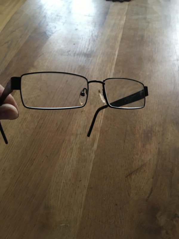 Lunettes de vue rectangulaires rue Château payant Marseille 13006