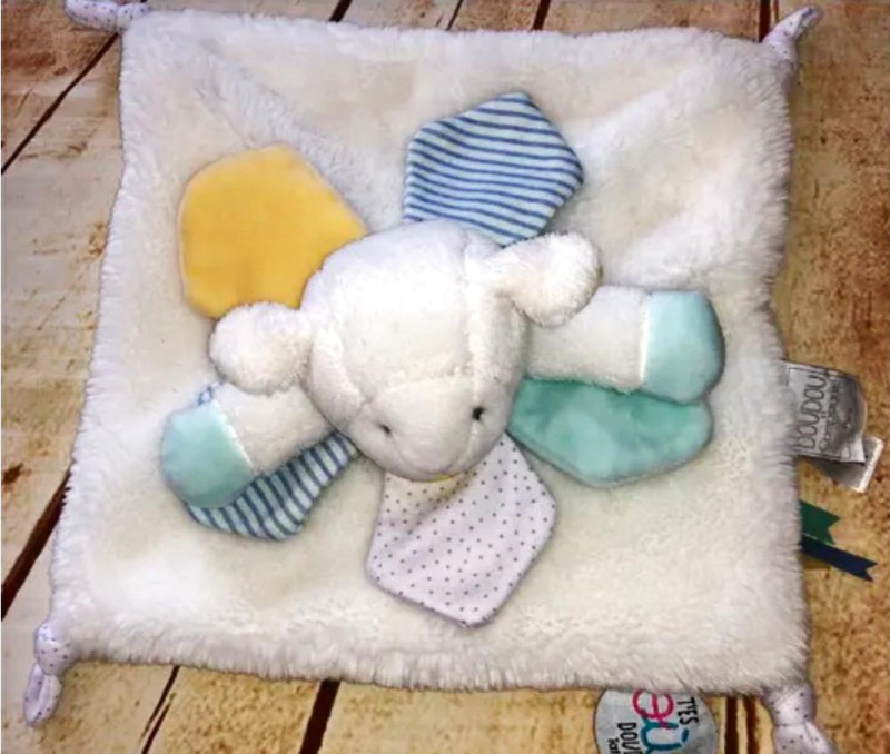 doudou agneau