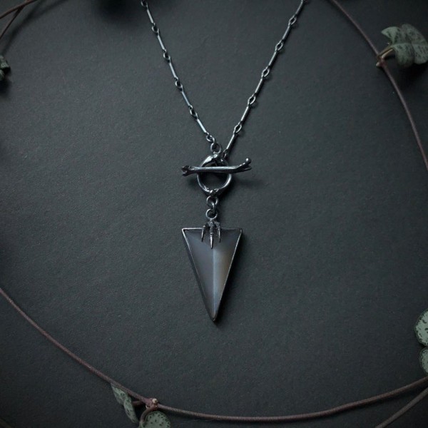 Perdu collier à la Défense, gare