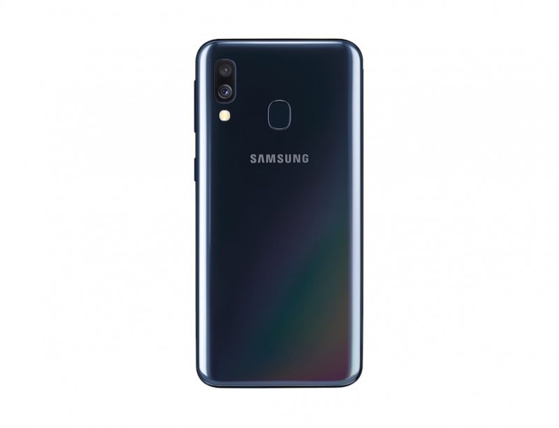 Perdu Samsung A40 dans la Loire près de la rive gauche à Vineuil, devant le stand Loire Kayak