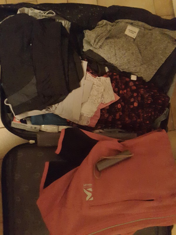 Valise noire format cabine échangée par erreur à Gap en provenance car de Grenoble