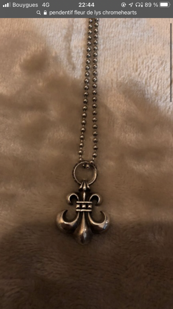 Perdu Pendentif fleur de Lys Biarritz, bus 5
