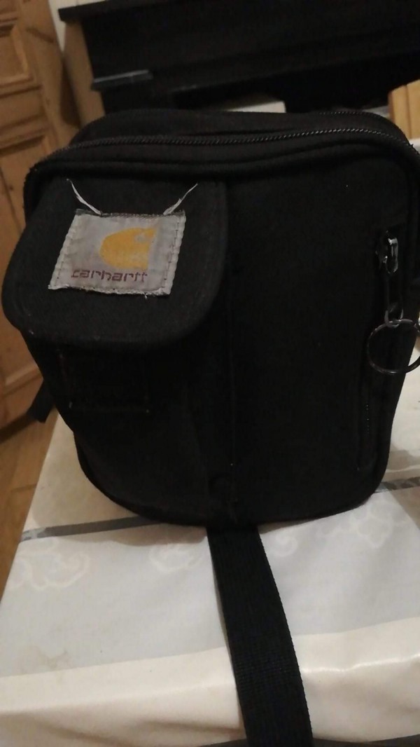 Sacoche carhartt noire