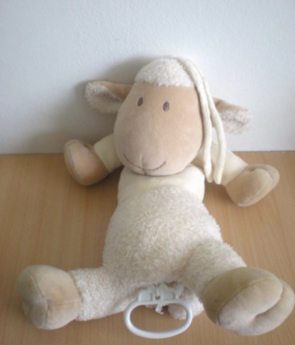 Doudou mouton