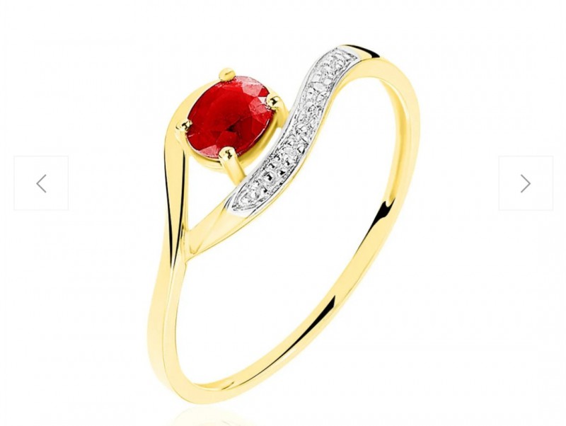 Bague de fiançailles en or rubis et diamants