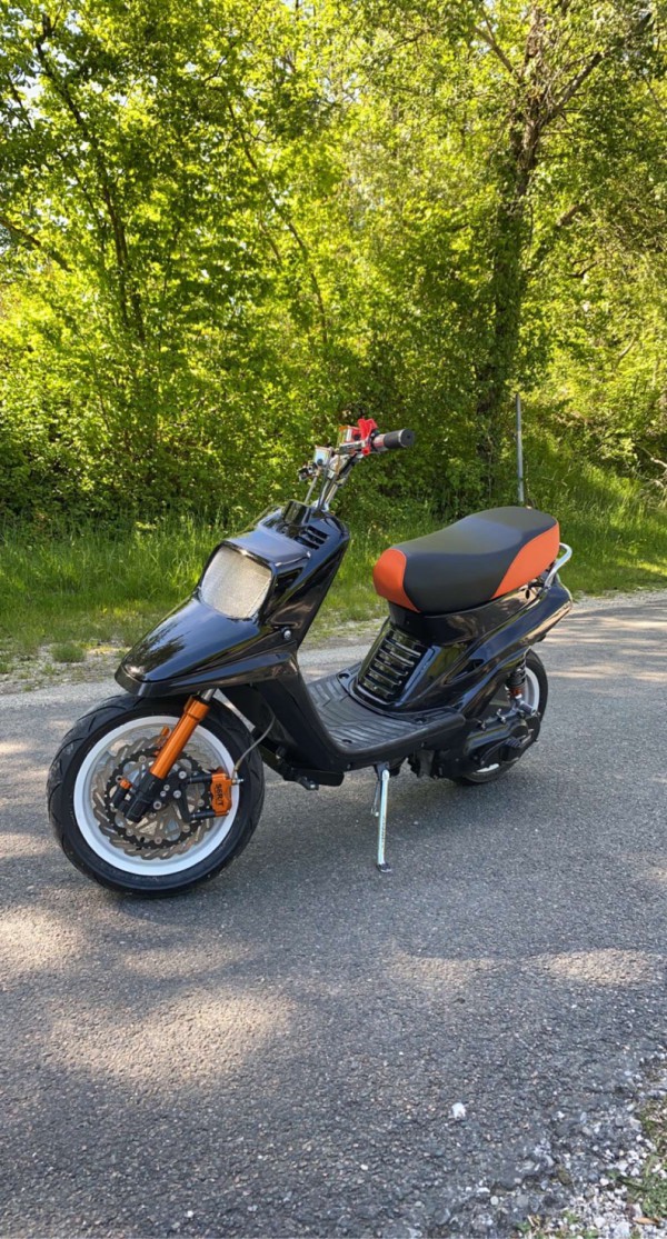 Scooter Spitro volé à Bourg en Bresse