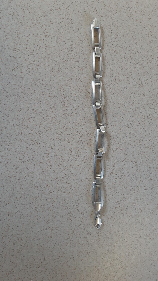 Bracelet trouvé plage de Trozoul, Trébeurden