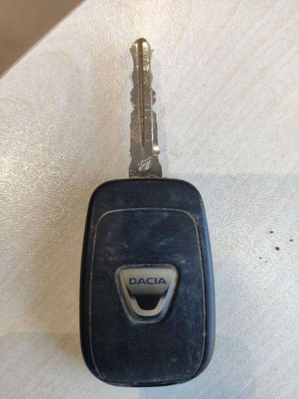 Clé voiture de marque DACIA