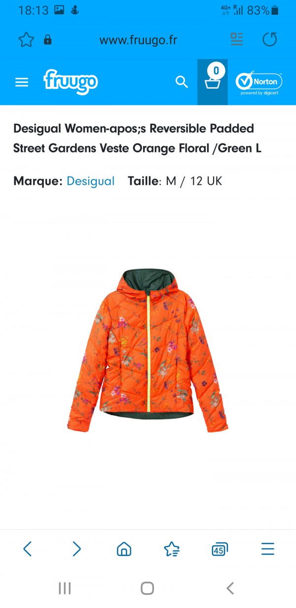 blouson orange dans un sac gris aeroport point a pitre salle d embarquement 18
