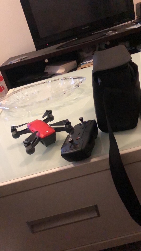 Drone dji spark rouge