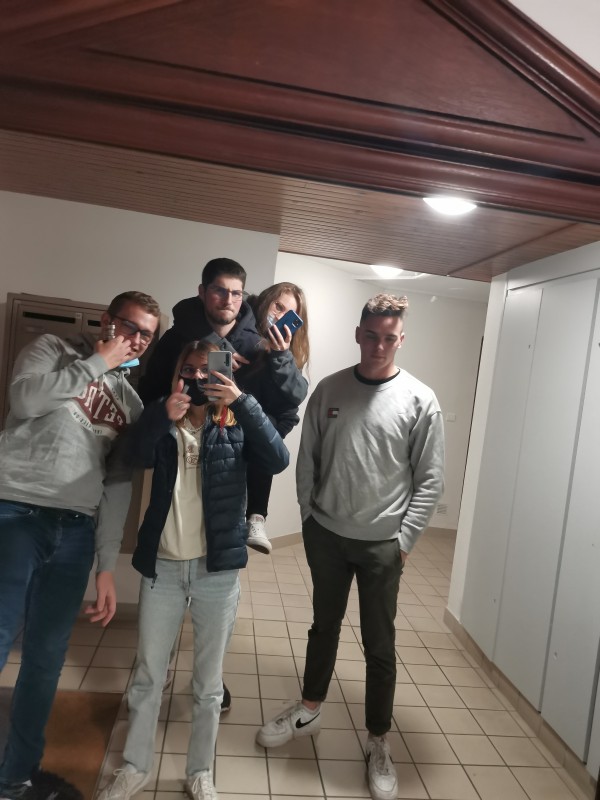Sac de sport vert 23 Rue Pierre de Coubertin, 08000 Charleville-Mézières