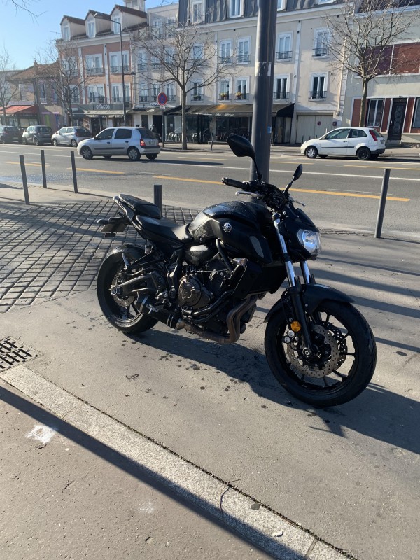 MOTO MT 07 volée à Sèvres
