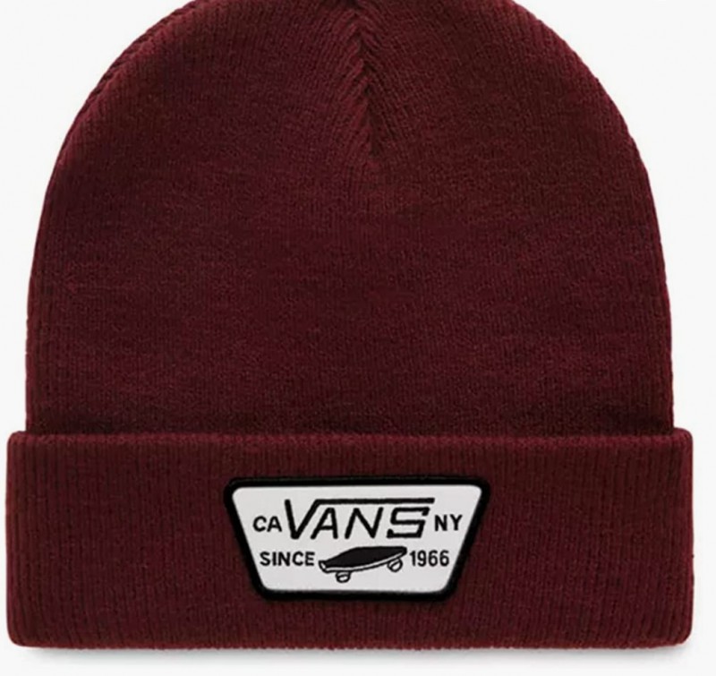 Bonnet Bordeaux Vans dans le tram 25