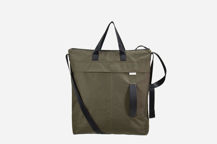 Sac le feuillet volé jardin tuileries paris 1er