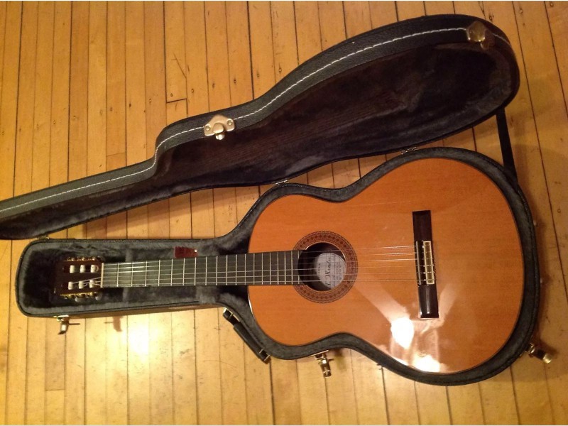 Guitare Morales