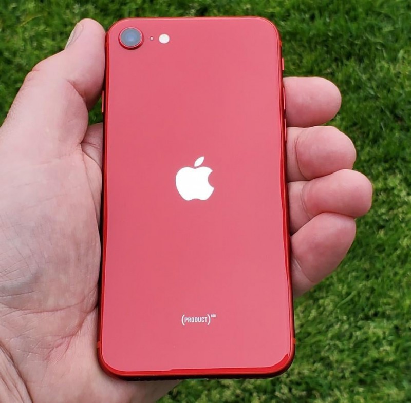 Apple iPhone SE Red
