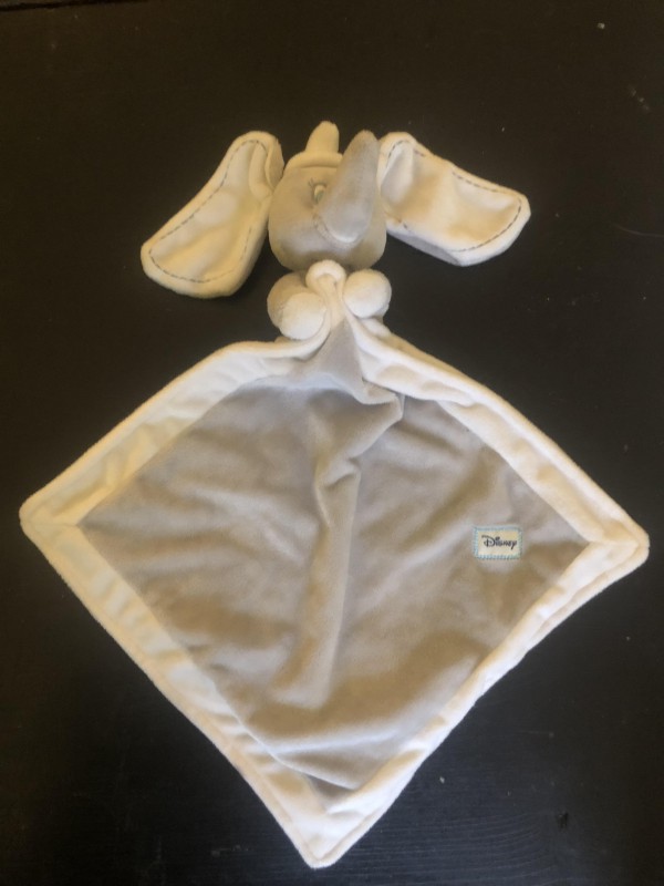 doudou Dumbo Disney trouvé bd St Germain Paris 05