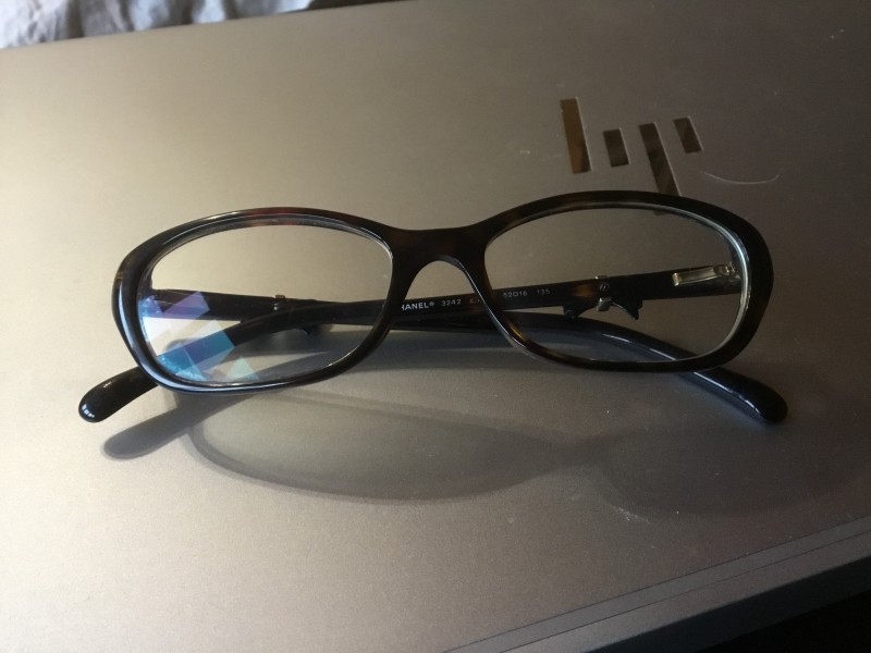 Paire de lunettes de vue femme