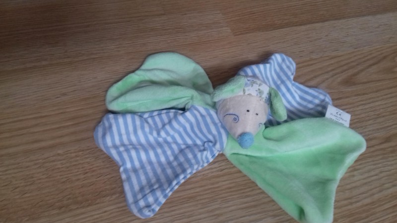 Doudou plat souris verte et bleue