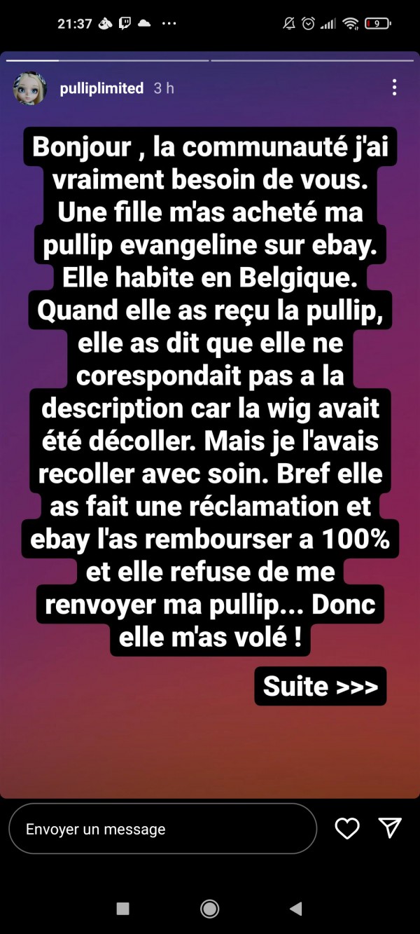 Poupée de collection volée