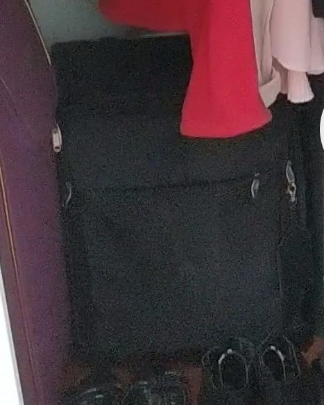 Valise noire volée