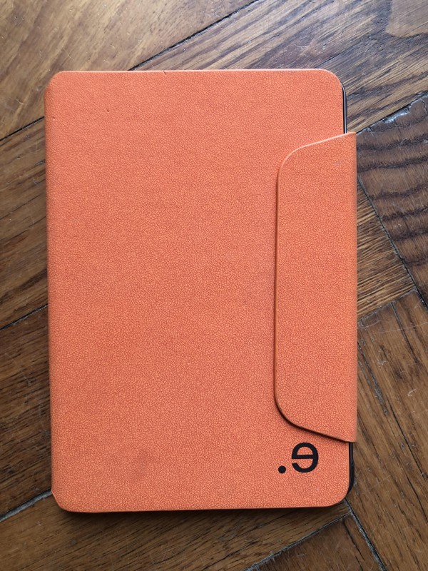 Ipad avec protection orange