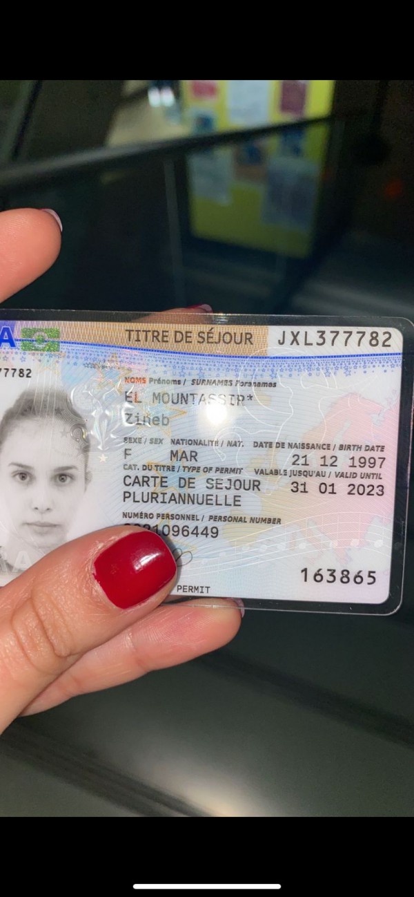 Titre de séjour volé