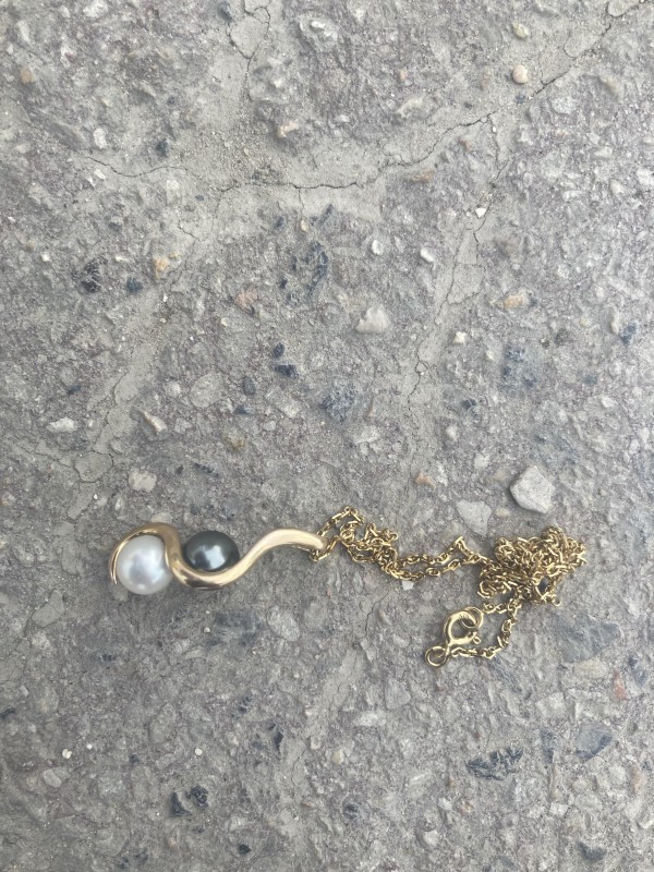 Chaîne collier avec perles