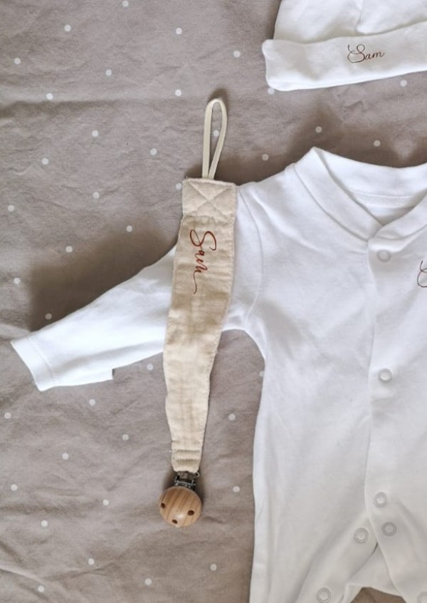 Perdu tétine + attache tétine personnalisé à Hourtin Port