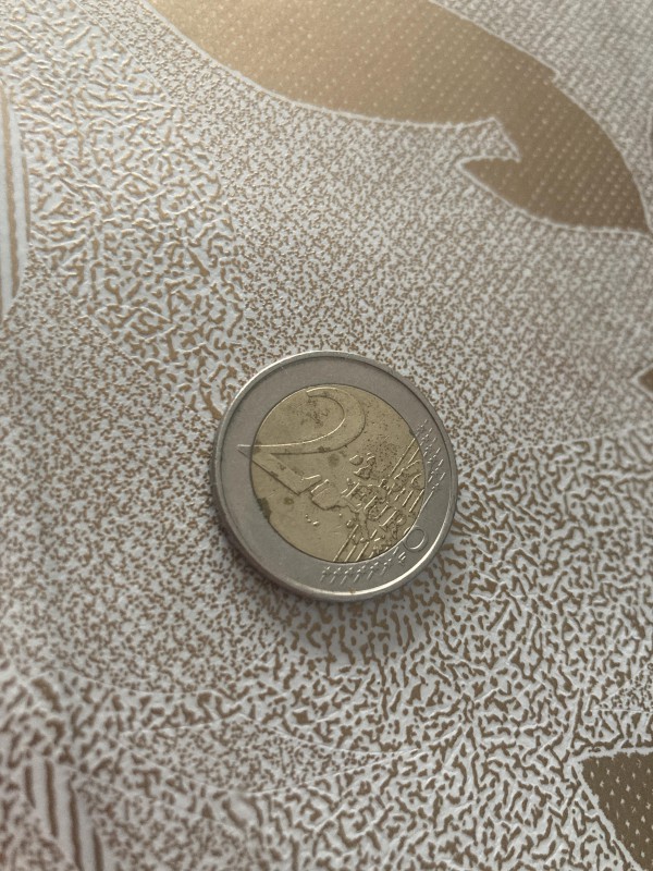 Pièce de 2€ trouvée au vignoble