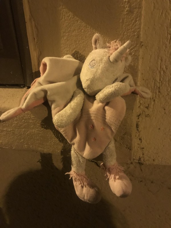 Doudou licorne trouvé à Caluire et Cuire