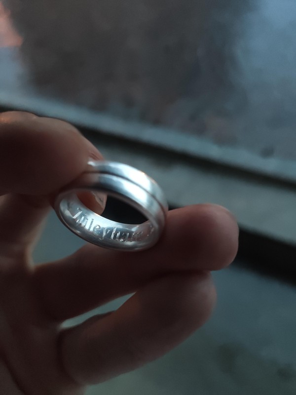Bague gravé Züleyham trouvé au parking cora Wittenheim